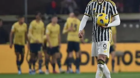 惊爆4分钟3球狂潮！32号独霸国家德比，11.2亿豪门连胜狂飙，誓夺四冠王桂冠！